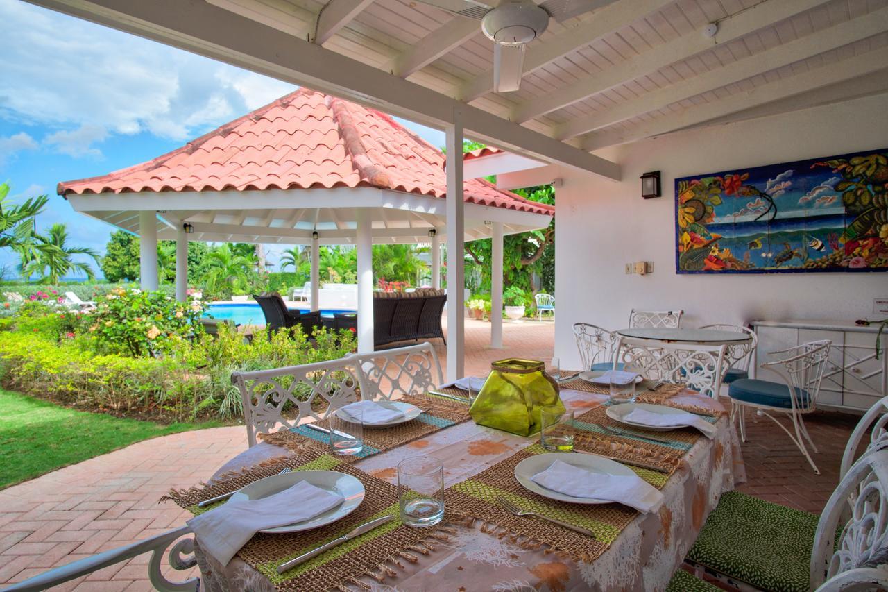 Sunspot Villa Runaway Bay Exterior photo